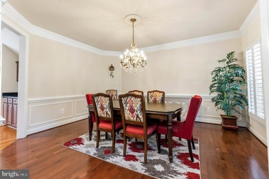 Welcome to this WONDERFUL Home in the PRESTIGIOUS Gated Golf - photo 15