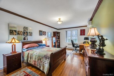 Welcome to 162-41 Powell's Cove Boulevard, Apt 2J. A beautifully - photo 17