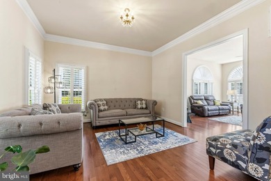 Welcome to this WONDERFUL Home in the PRESTIGIOUS Gated Golf - photo 21