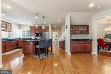 Welcome to this WONDERFUL Home in the PRESTIGIOUS Gated Golf - photo 26