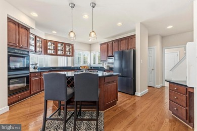 Welcome to this WONDERFUL Home in the PRESTIGIOUS Gated Golf - photo 27