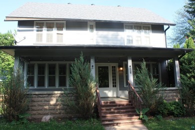 Charming Colonial-style home full of old-world character - photo 4