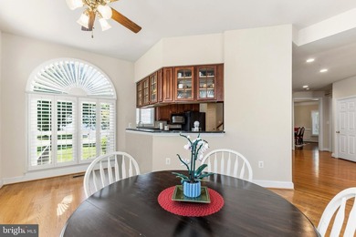 Welcome to this WONDERFUL Home in the PRESTIGIOUS Gated Golf - photo 34