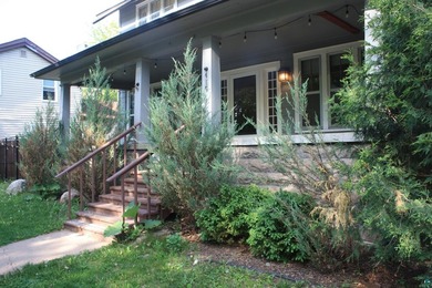 Charming Colonial-style home full of old-world character - photo 6