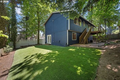 Minutes to downtown Lake Oswego. Boutique shopping, wine bars - photo 37