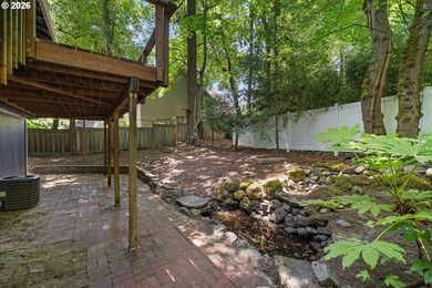 Minutes to downtown Lake Oswego. Boutique shopping, wine bars - photo 39