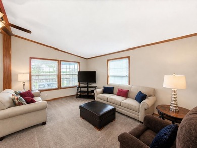 Experience lake life at its finest with this fully furnished 3 - photo 9
