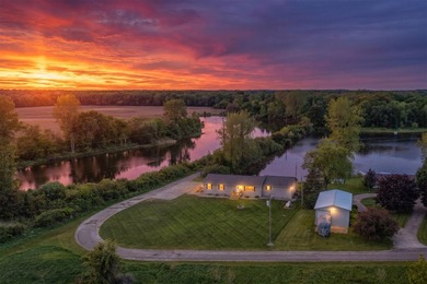 Affordable LAKE living with room to grow! This fantastic - photo 6