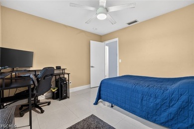 Welcome to this beautifully updated POOL HOME in the heart of SE - photo 9