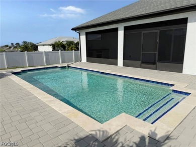 Spectacular four-bedroom, three-bath home with 1,877 interior - photo 3