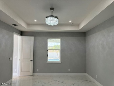 Spectacular four-bedroom, three-bath home with 1,877 interior - photo 6