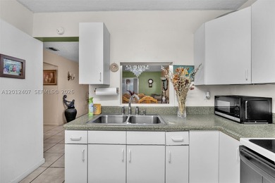 Beautiful and spacious 2-bedroom, 2-bath corner unit now - photo 11
