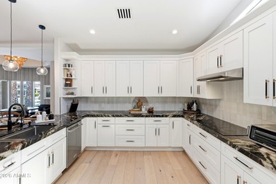Experience waterfront luxury living in the heart of Scottsdale - photo 18