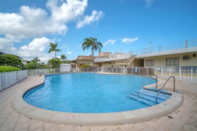 Beautiful and spacious 2-bedroom, 2-bath corner unit now - photo 18