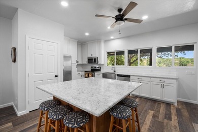 Welcome to your lakeside retreat in Rustling Oaks Estates on - photo 9