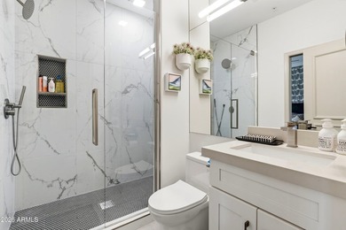 Experience waterfront luxury living in the heart of Scottsdale - photo 32