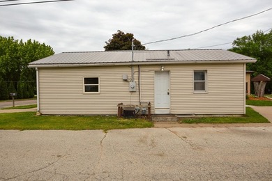 Cute, comfortable and efficient two bedroom single story home - photo 2