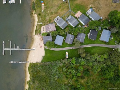 A Once-in-a-Generation Hamptons Bayfront Resort Legacy Estate - photo 3