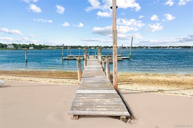 A Once-in-a-Generation Hamptons Bayfront Resort Legacy Estate - photo 6
