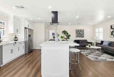 Come see this beautiful, newly renovated 3-bedroom, 2-bathroom - photo 24