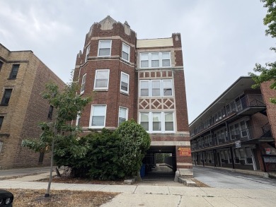 Lake Michigan - Cook County Condo Active Under Contract in Chicago Illinois