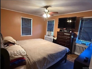 Welcome to this cozy and well-maintained 1-bedroom, 1.5-bathroom - photo 6