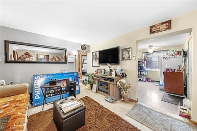 Welcoming 412 E 200th St to the Market! Fully occupied duplex in - photo 6