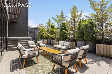 Elevated life in every sense: 5,100 sq.ft. Trophy Penthouse with - photo 6