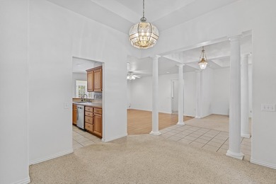Enjoy lake life in this beautiful 4-bedroom, 3 bath home with a - photo 7