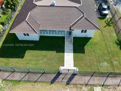 The Perfect single family home t in the center of Coral Gables - photo 1