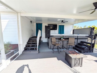 Absolutely beautiful home with easily maintained vinyl siding - photo 22