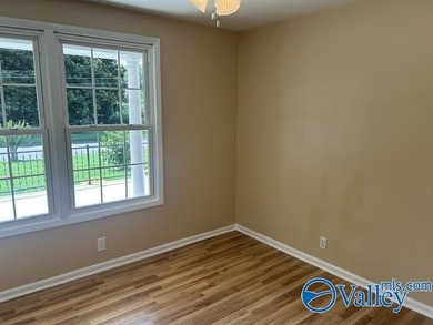 Location-Location 3/4 bedroom home, 5 baths (2-full, 1-3/4 - photo 2