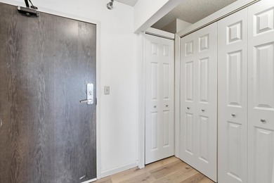 Luxury at an affordable price! Sweeping views of St Paul, the