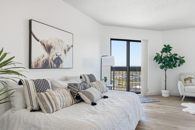 Luxury at an affordable price! Sweeping views of St Paul, the