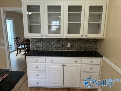 Location-Location 3/4 bedroom home, 5 baths (2-full, 1-3/4 - photo 8