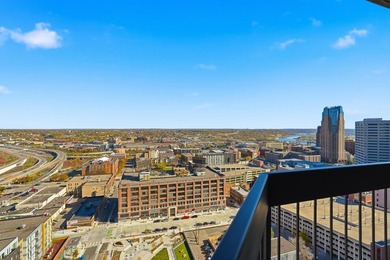 Luxury at an affordable price! Sweeping views of St Paul, the