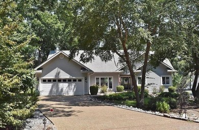 Lake Balboa Home Active Under Contract in Hot Springs Village Arkansas