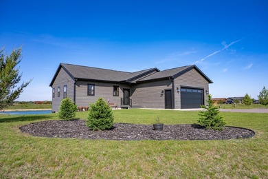 Enjoy lake living with all the amenities the area affords! This - photo 5