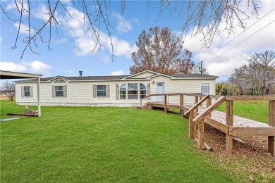 Lake Home For Sale in Thornton, Texas