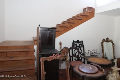 Almost 10 ACRES of land! Great place to build your dream home on - photo 15