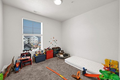 Nearly new and better than waiting for new construction! This - photo 17