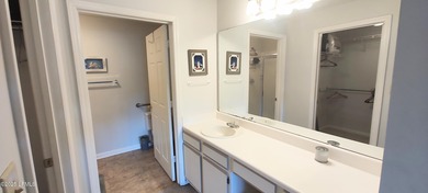 Move in ready fully furnished. Brand new HVAC system . Would - photo 29