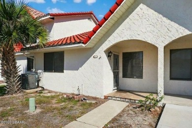 Welcome to low-maintenance living in the heart of Port Orange! - photo 1