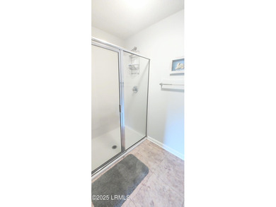 Move in ready fully furnished. Brand new HVAC system . Would - photo 34