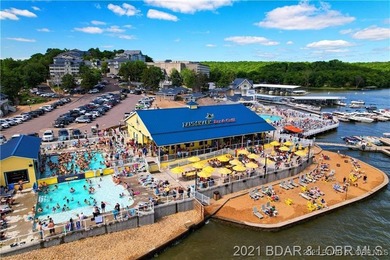 Location, Lifestyle & Convenience, this 1 has It All! Welcome to