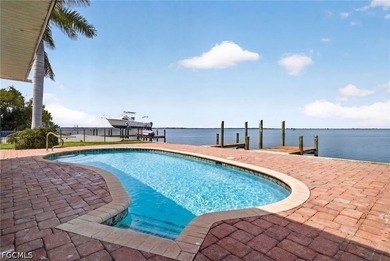 Owner Financing Available!!! Waterfront Paradise with - photo 2
