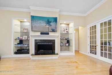 Broadwater custom estate home at a fabulous price. Curb appeal - photo 8