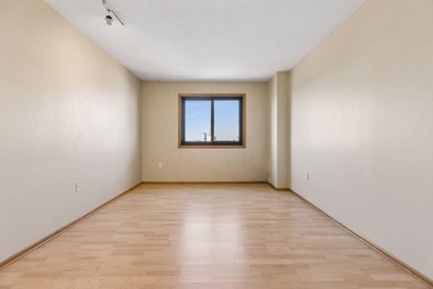 Welcome to Summit House unit 1212 - You will not find a more - photo 18