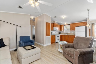 Absolutely adorable and move-in ready, this 2-bedroom, 2-bath - photo 6