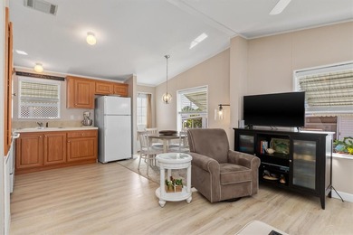 Absolutely adorable and move-in ready, this 2-bedroom, 2-bath - photo 8